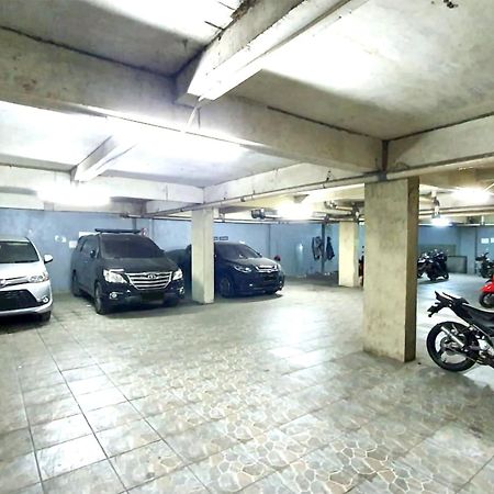 Oyo Life 93129 Kost Mangga Hotel Jakarta Exterior photo